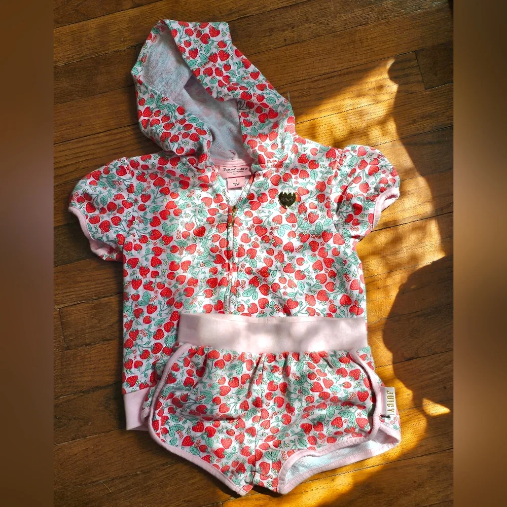 Juicy Couture Strawberry 2 Piece Baby Outfit - Picture 1 of 13